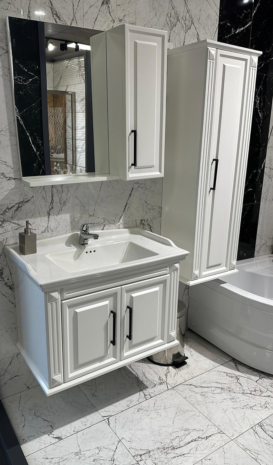 Beyaz Klasik Banyo Takımı