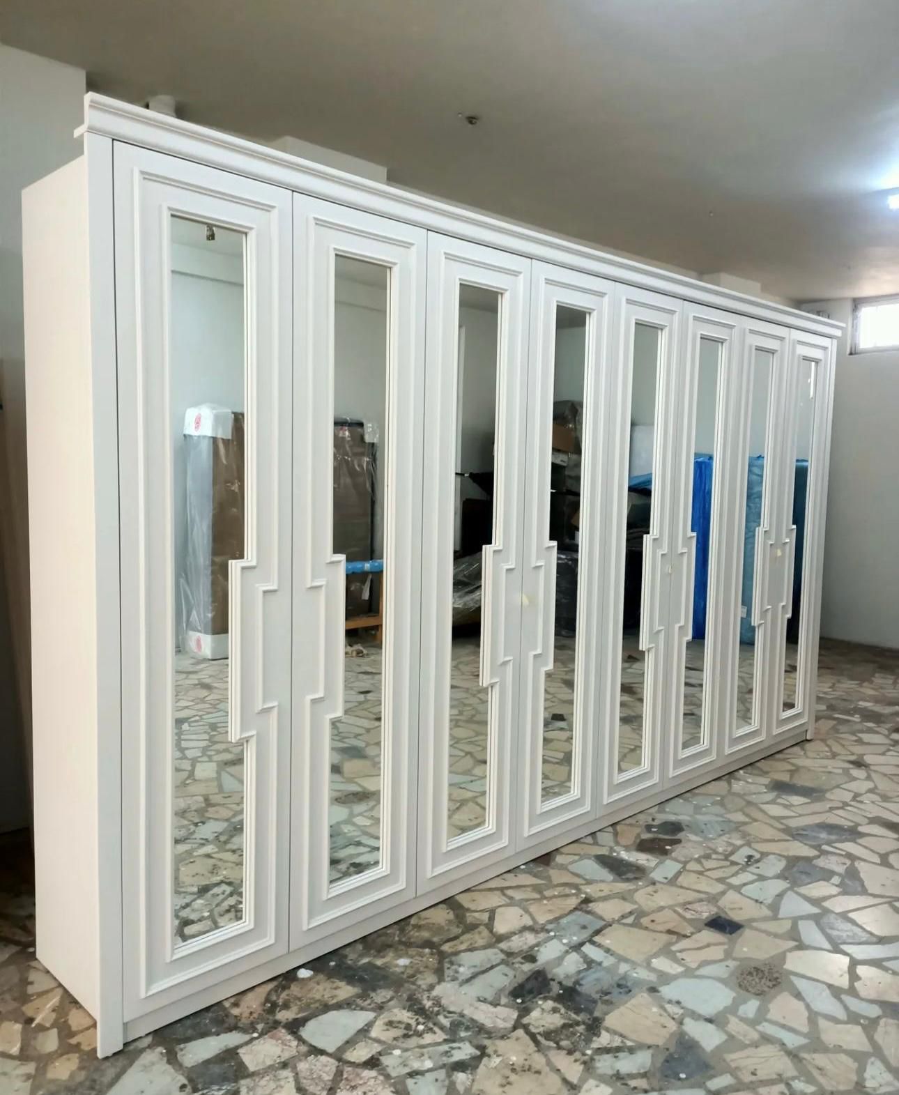 Beyaz Büyük Boy Klasik Aynalı Gardırop