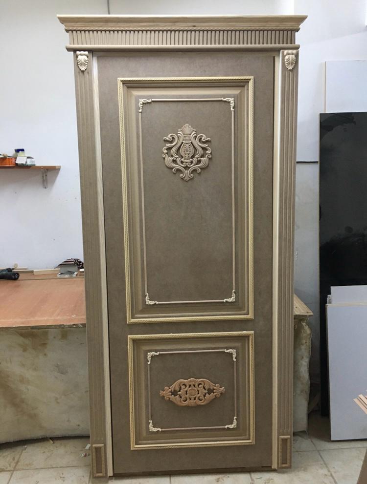 Modern Beyaz Kapı Siyah Kol