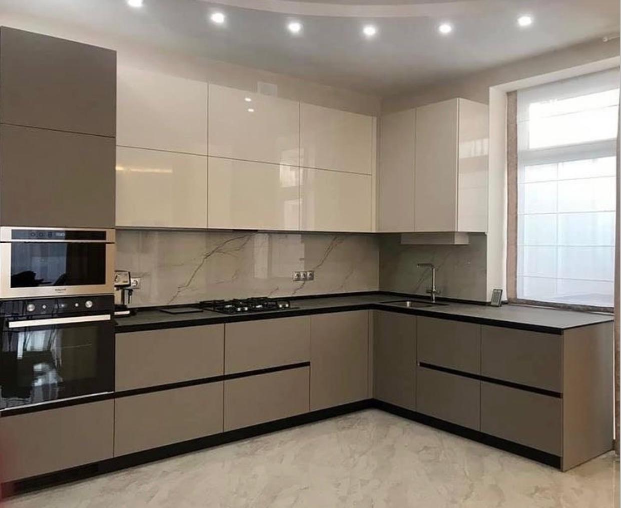 Ahşap ve Gri Modern Mutfak